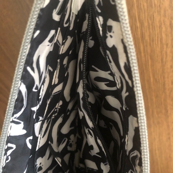 Nine West clutch - Picture 7 of 7